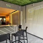 Greenview Medellin By St Hoteles